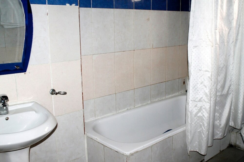 Фото Garden City Marriott Hotel