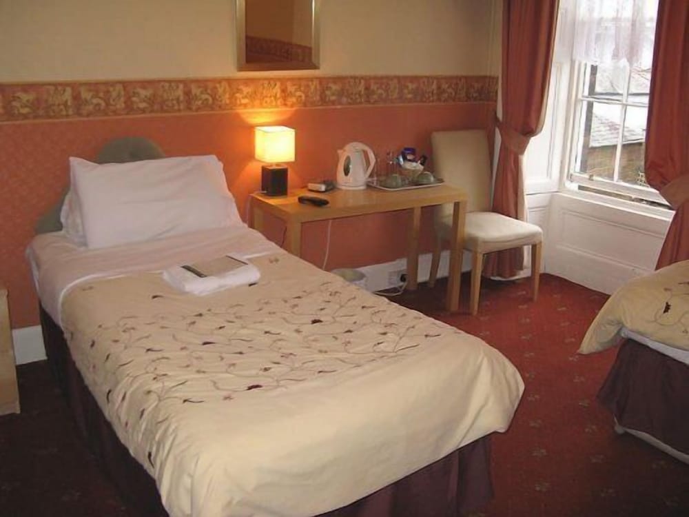 Фото Dumfries Villa