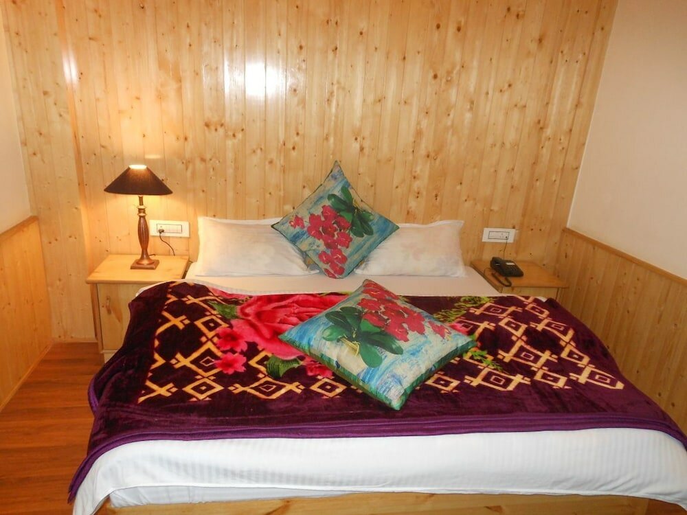 Фото Oyo Parth Regency