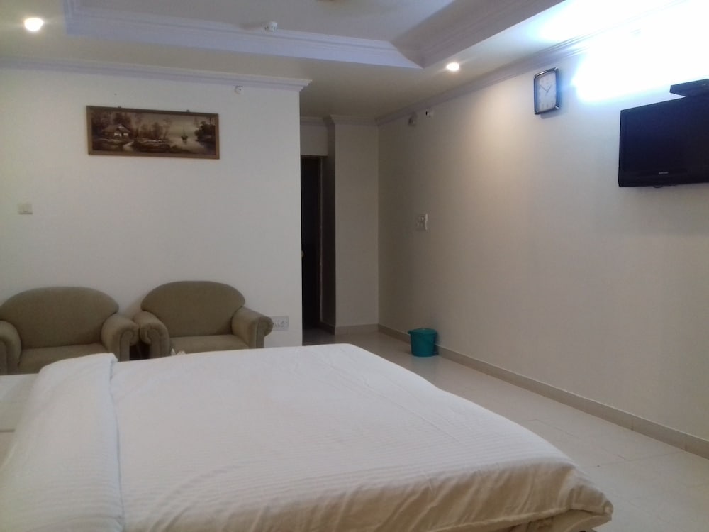 Фото Hotel Galaxy International