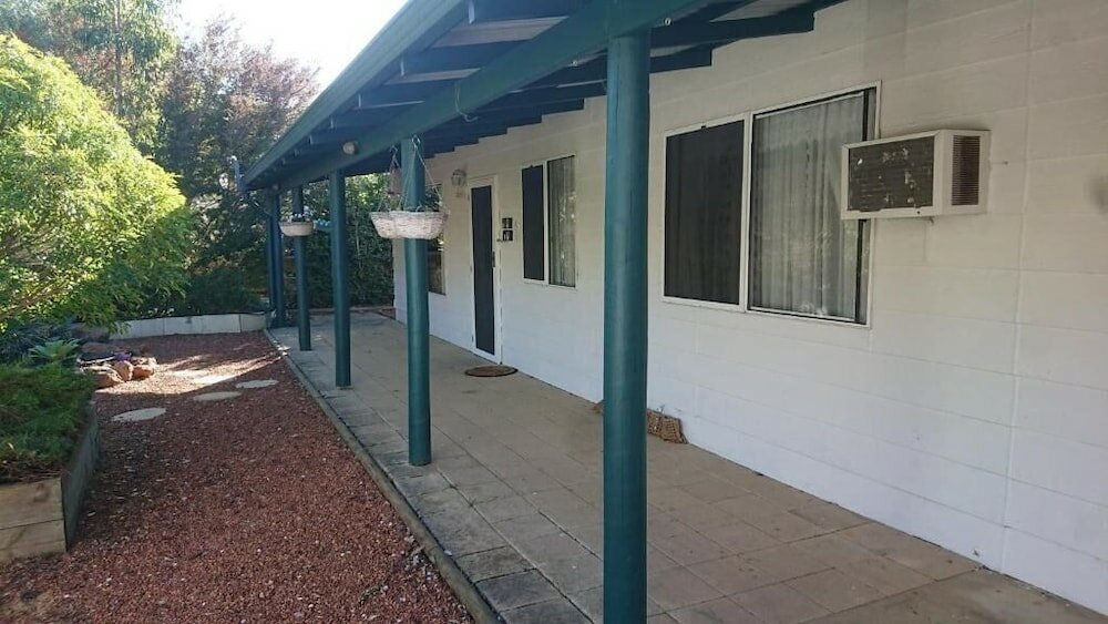 Фото The Cottage on George Street