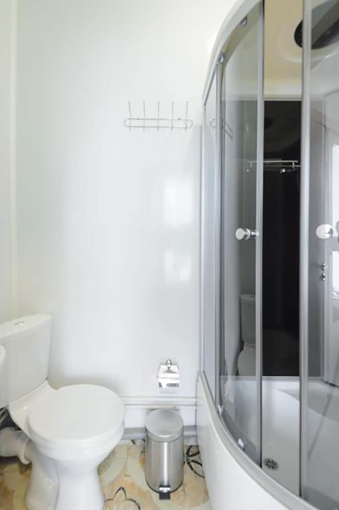 Фото Демократ