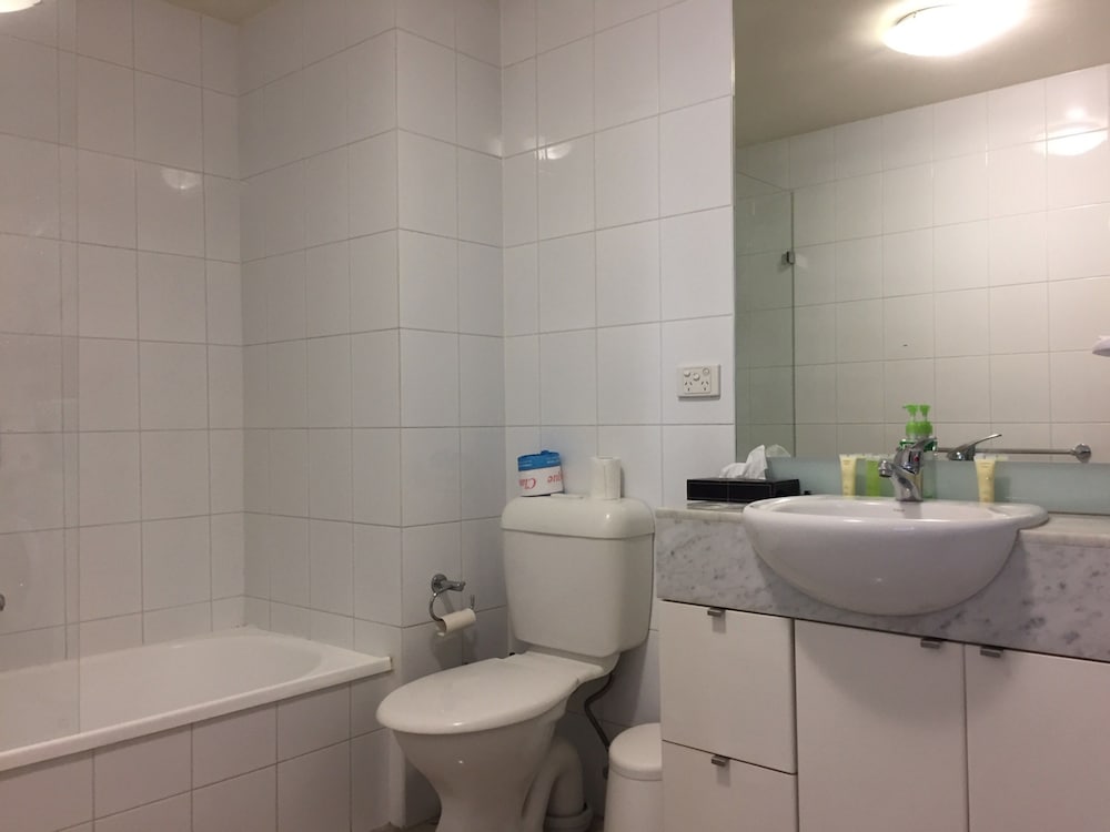 Фото ReadySet Apartments at Sentinel