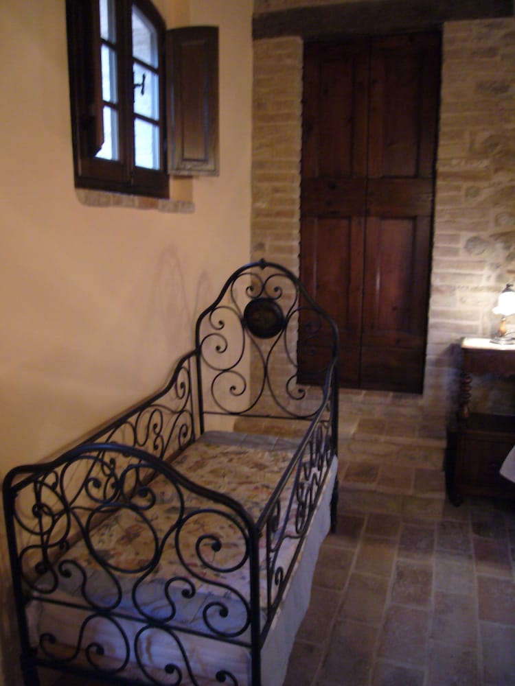 Фото Borgo Storico Cisterna