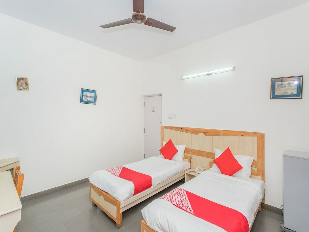 Фото Oyo 761 Hermitage Apartments