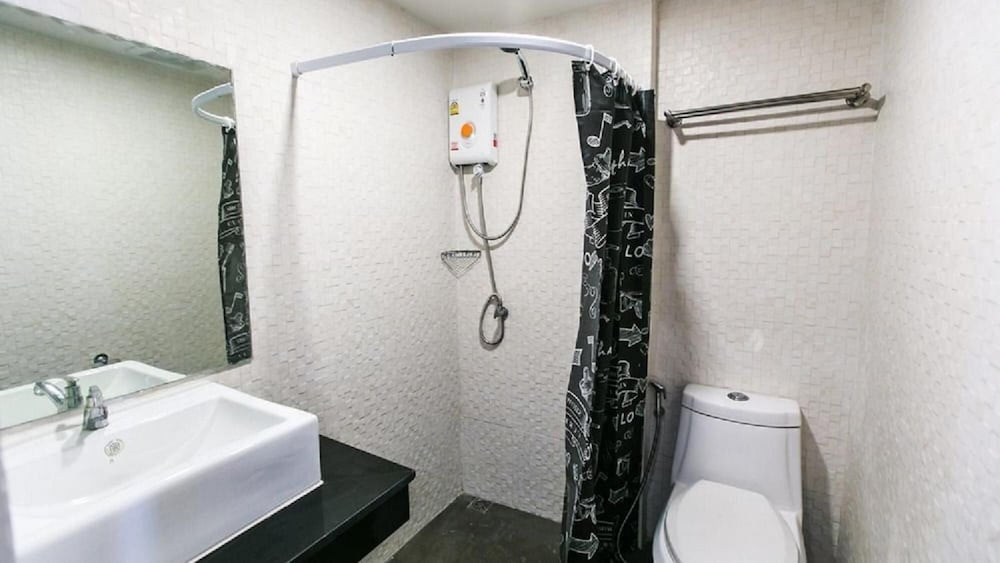 Фото Happy Bou Jomtien Guesthouse