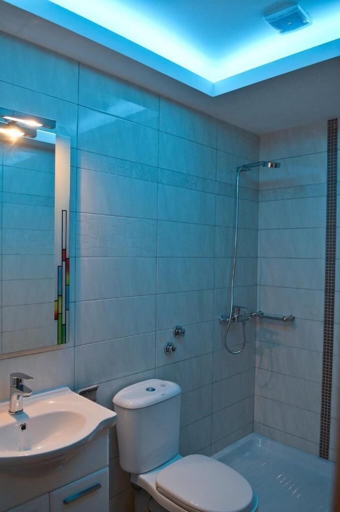 Фото Hotel Mikri Archontissa