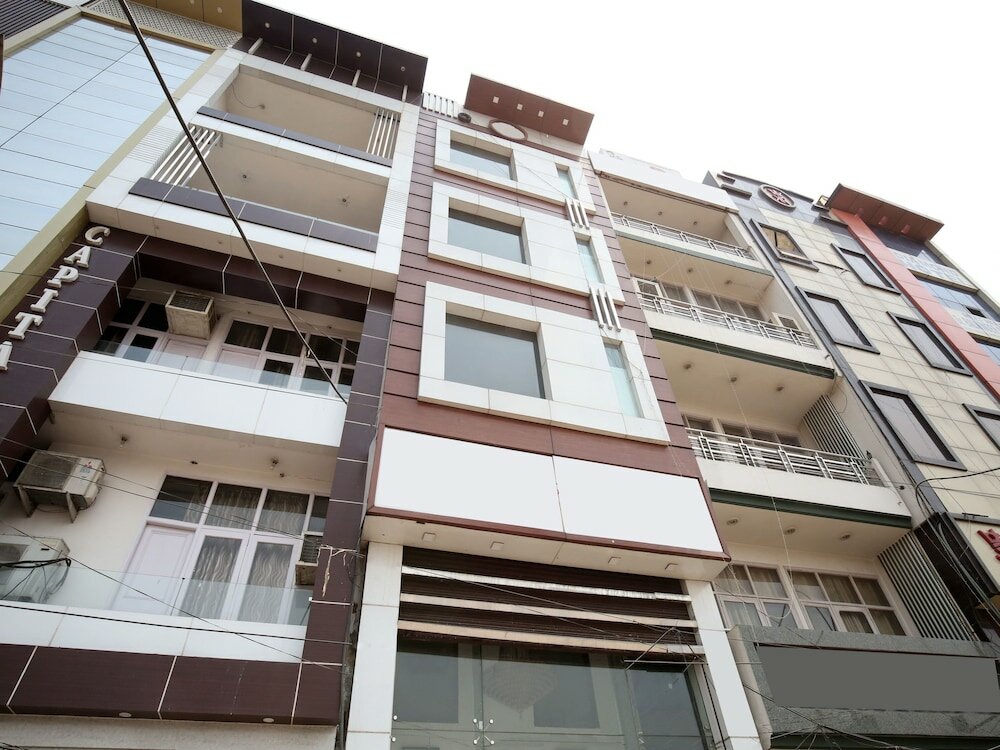 Фото Oyo 14515 Hotel Paras Regency