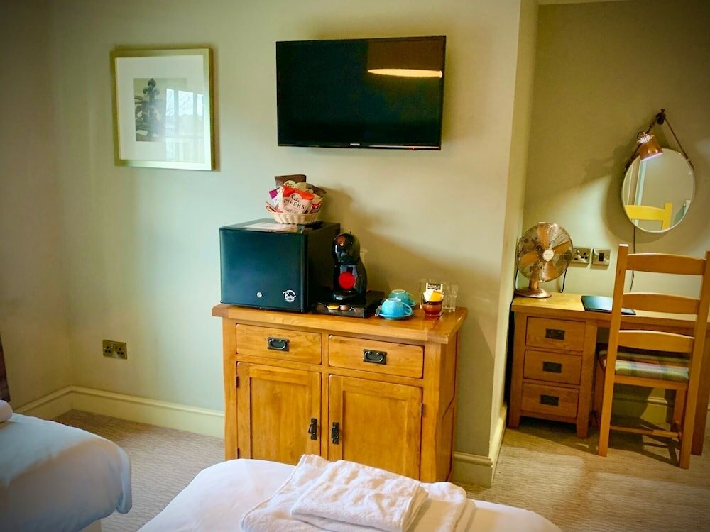 Фото Crown and Anchor