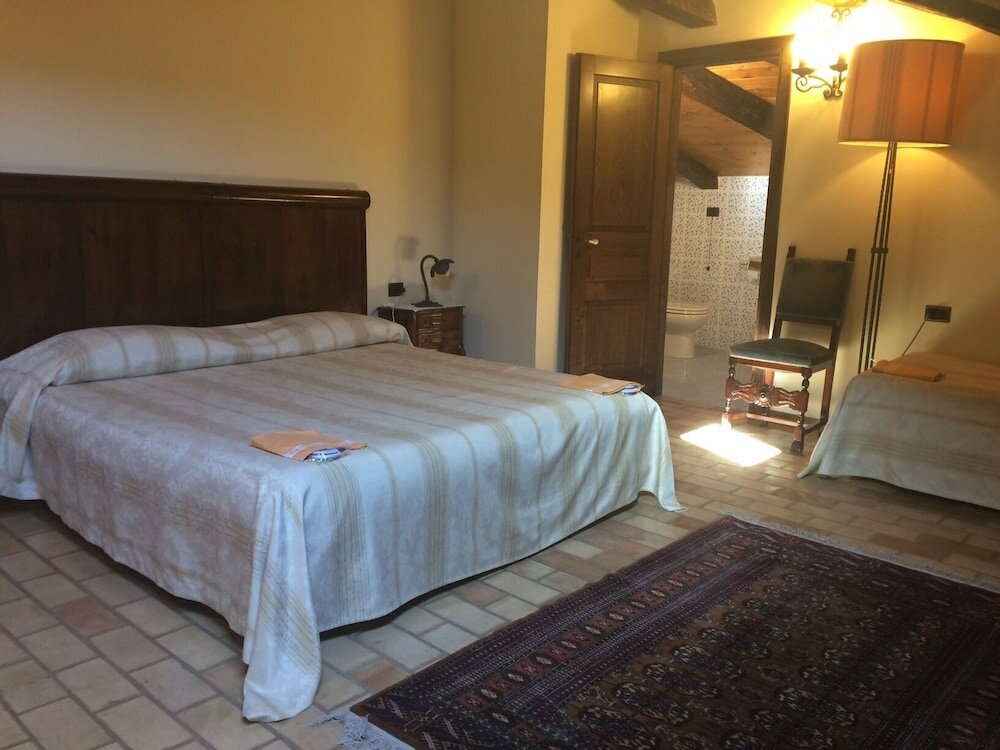 Фото Castello di Altomonte