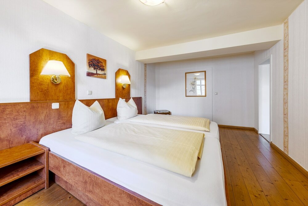 Фото Watzdorfer Geleitschenke und Herberge