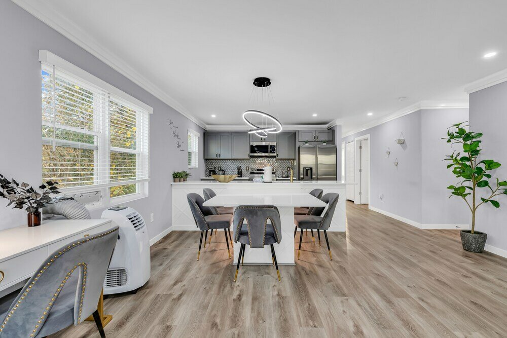 Фото Charlotte Spacious Home