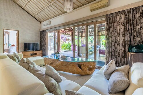 Гостиница Manggis Villa в Денпасаре