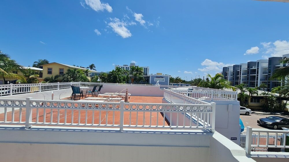 Фото Pousada Suites