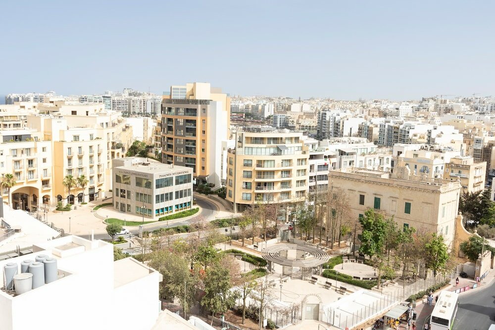 Фото G Hotel by Jl