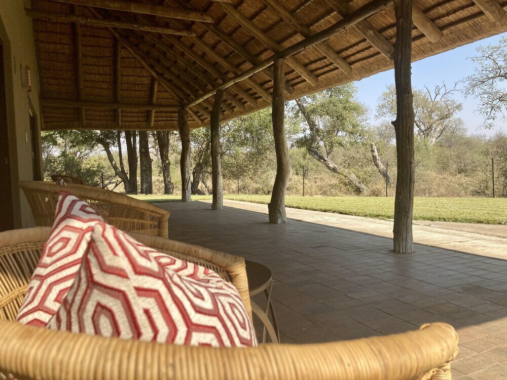 Фото Senalala Safari Lodge