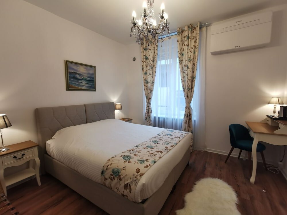 Фото Colmar Suites