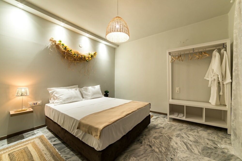 Фото Oinoelia Luxury Suites & Residence