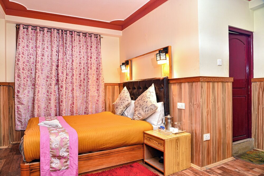 Фото Rufina Blue Pine