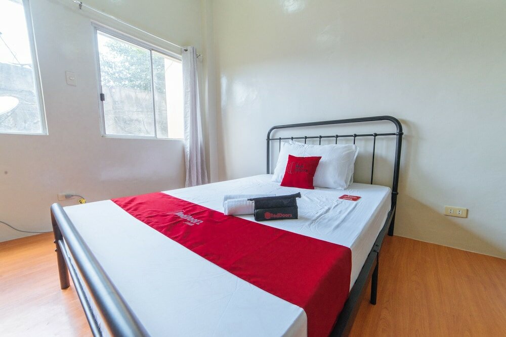 Фото RedDoorz @ Kassel North Caloocan