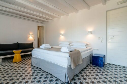 Гостиница Milia Gi Suites