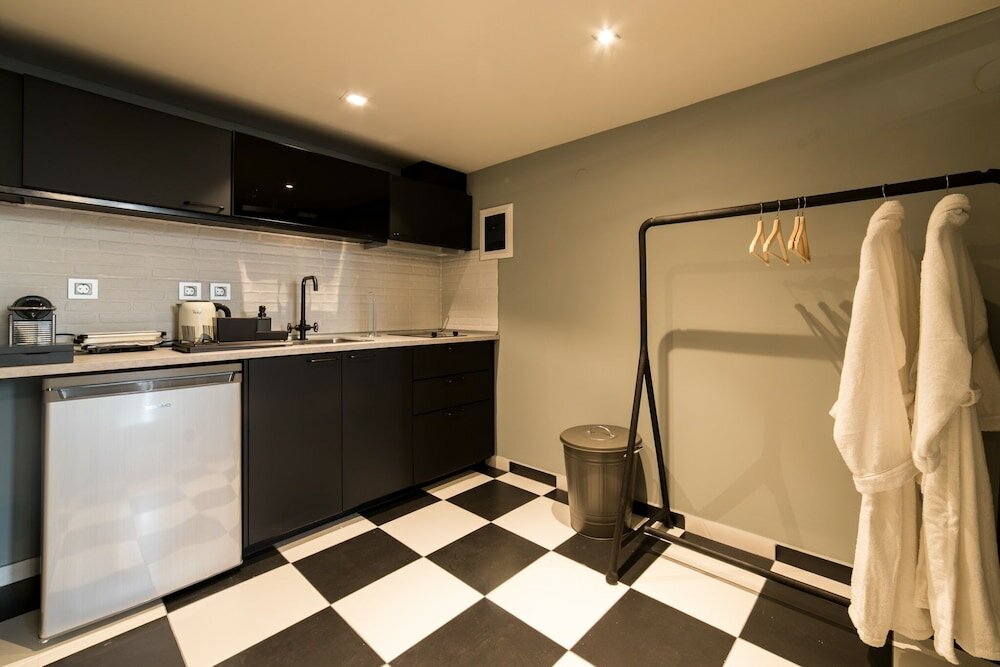 Фото Oinoelia Luxury Suites & Residence