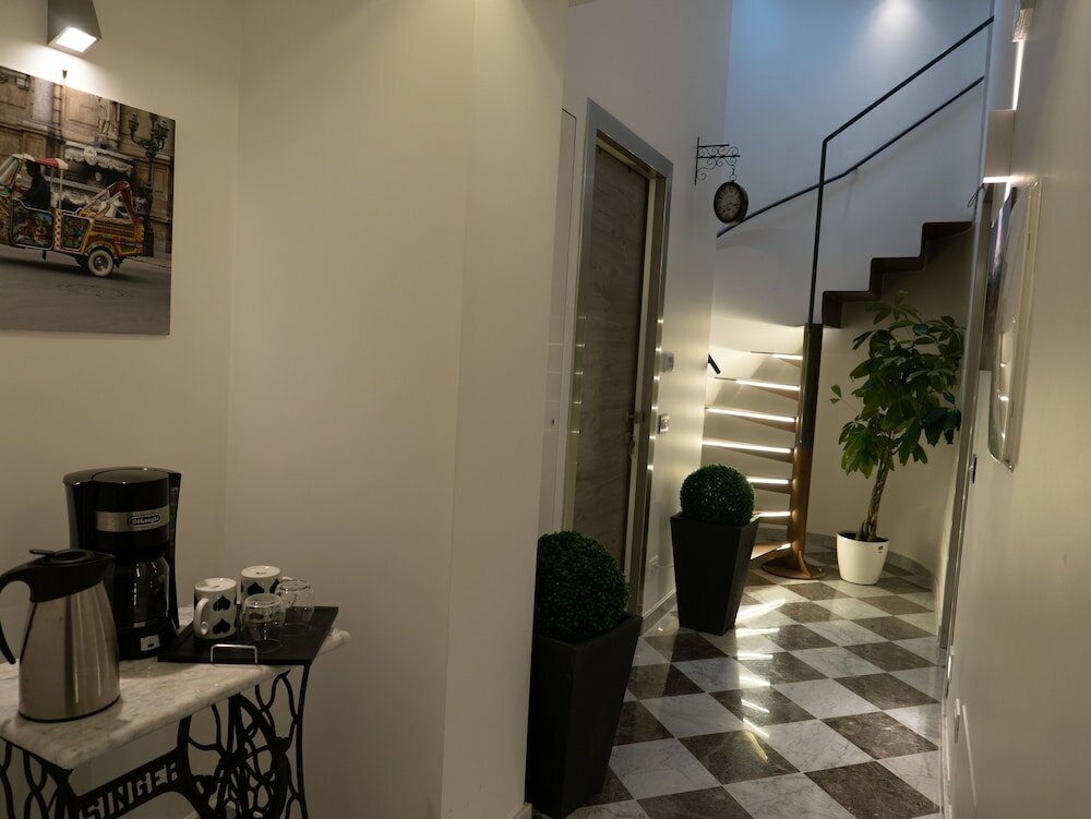 Фото San Francesco Rooms L. T.