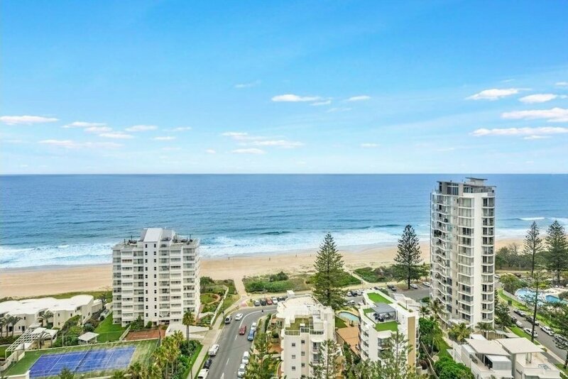 Гостиница Vue Broadbeach в Голд-Кост