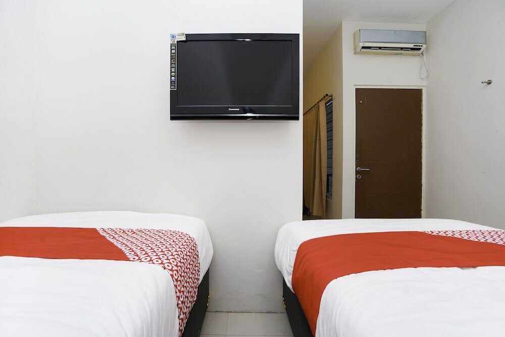 Фото Oyo 1985 F7 Residence