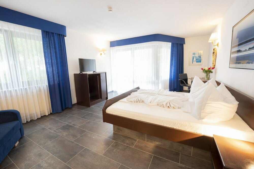 Фото Hotel Astoria am Urachplatz