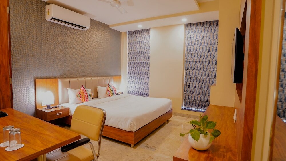 Фото Sanskar Prime Hotel