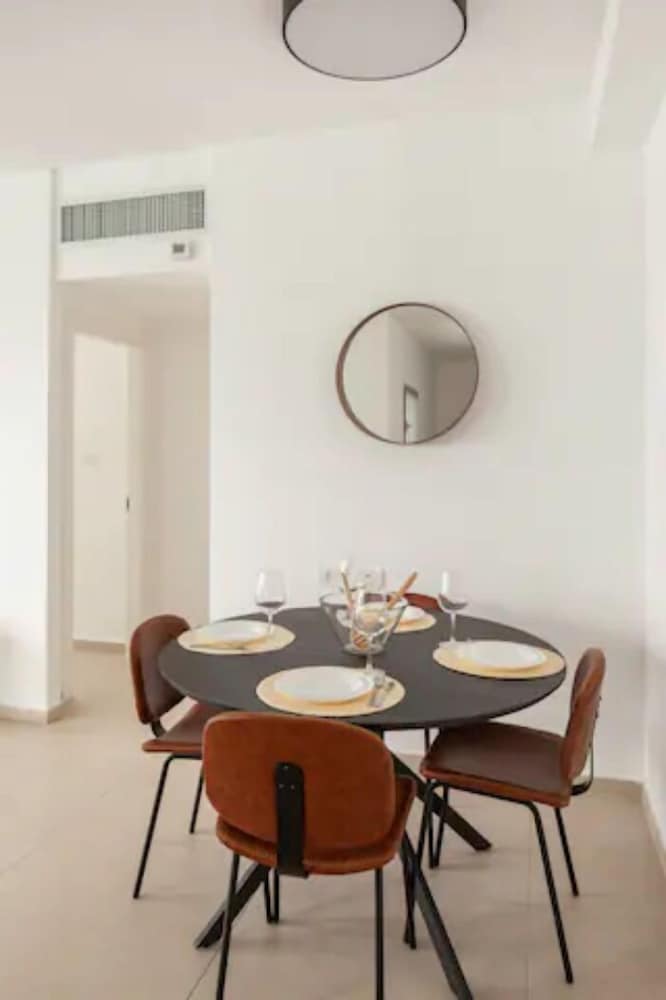 Фото SeaPark Luxury Apartments	