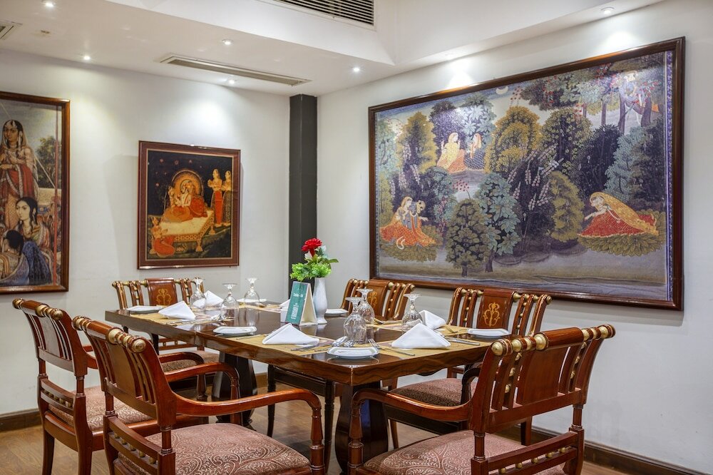 Фото Hotel Sarina