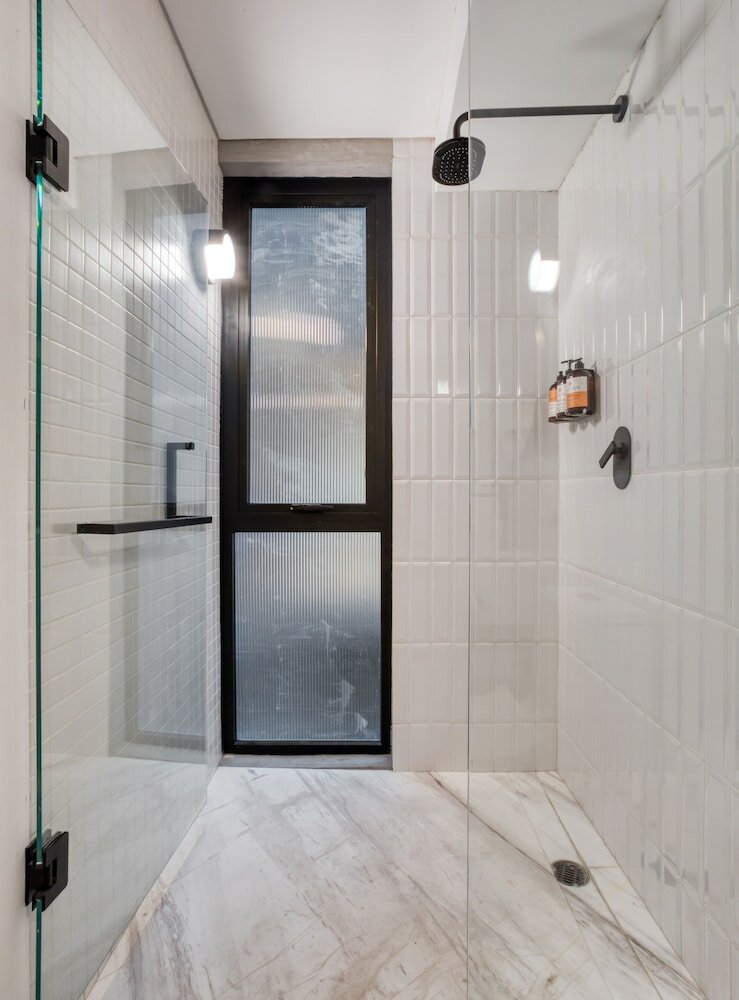 Фото Uliv Poe 240