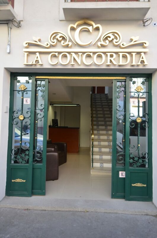 Гостиница Suites La Concordia