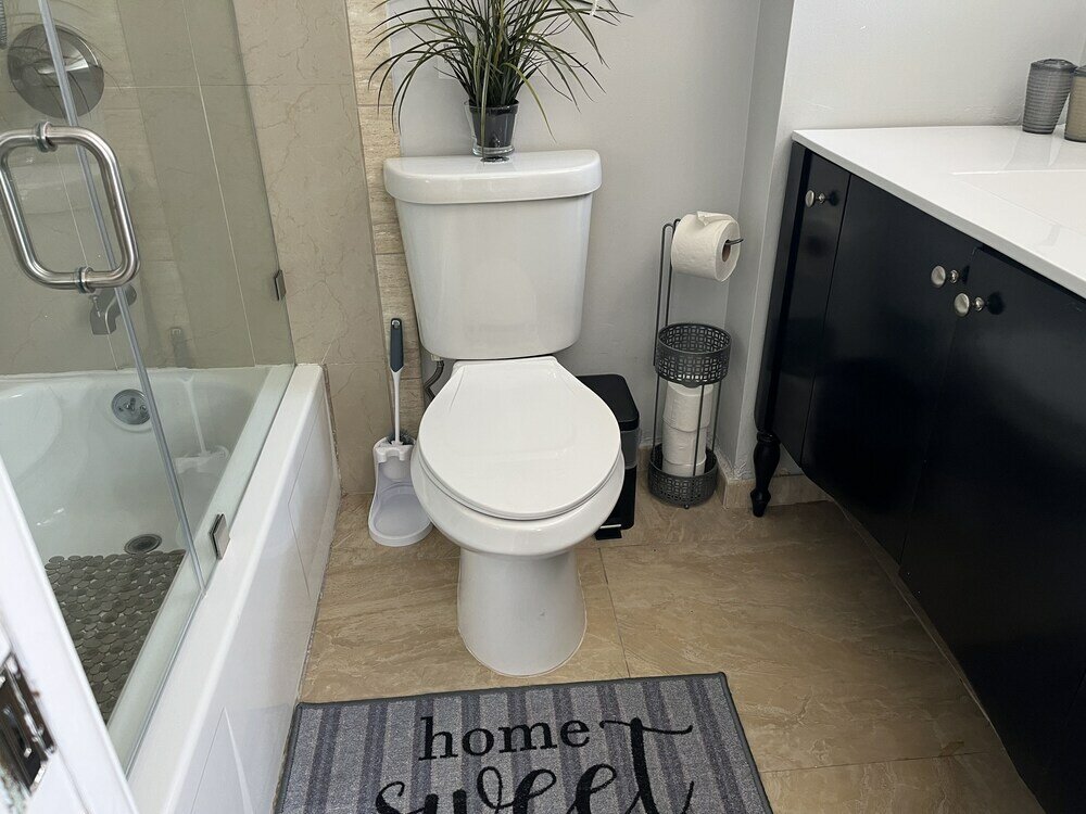 Фото Luxurious & Spacious Townhouse 6 Miles From Beach