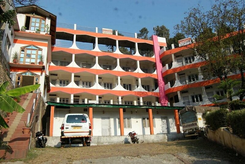 Гостиница Goroomgo Hotel Paradise Varanasi в Варанаси
