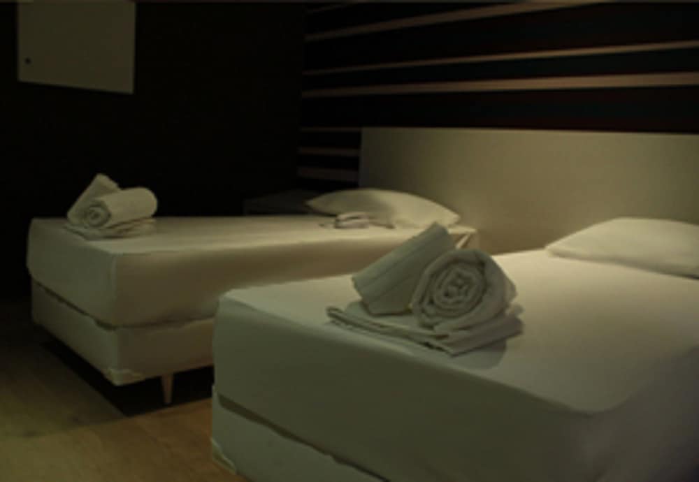 Фото Flex Inn Hotel - Adults Only