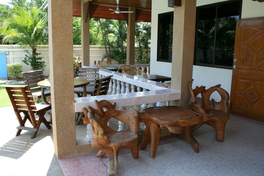 Фото Long Beach Inn