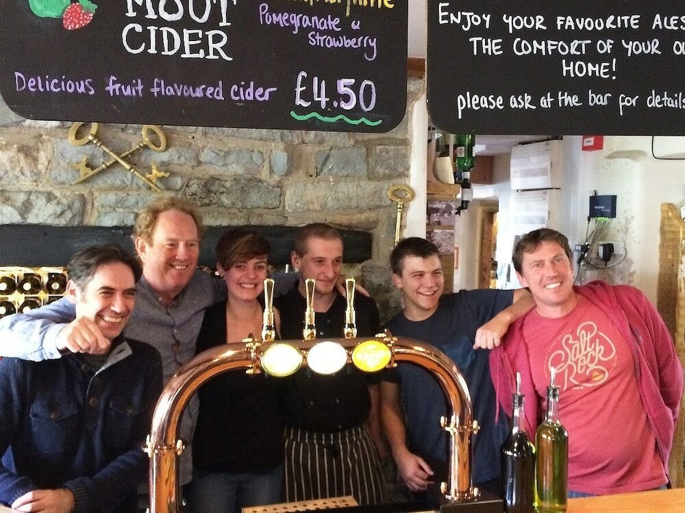 Фото The Cross Keys Inn