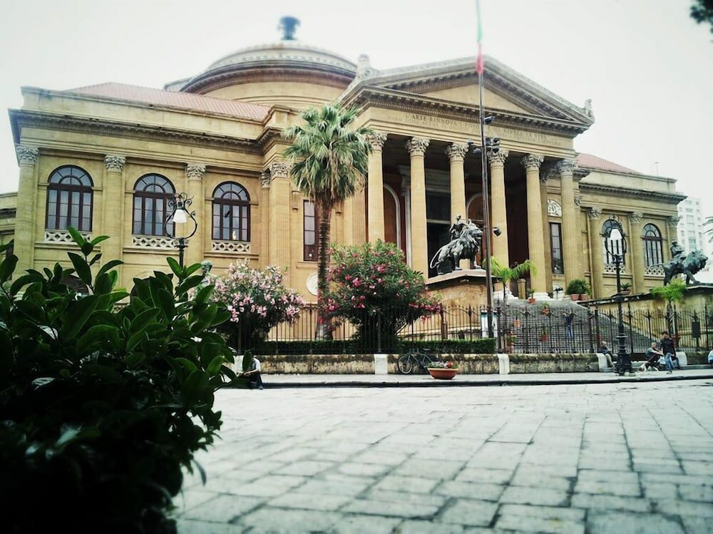 Фото отеля 3