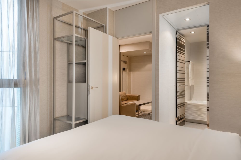 Фото AC Hotel Colon Valencia