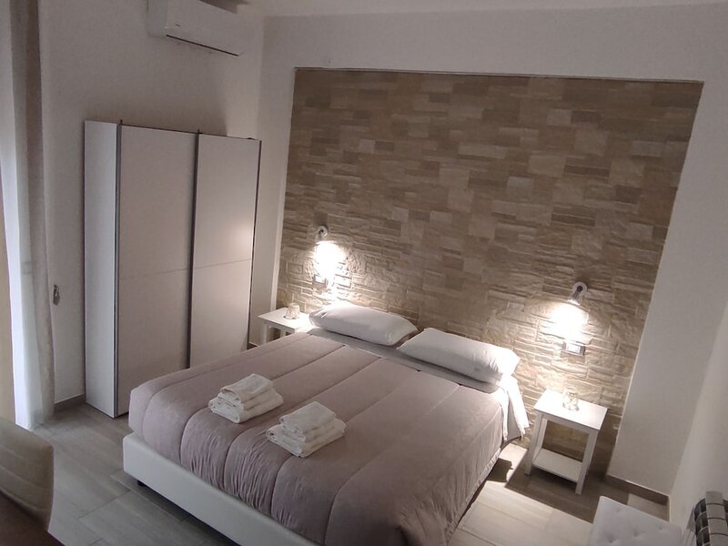 Гостиница Zaro Suites в Катандзаро