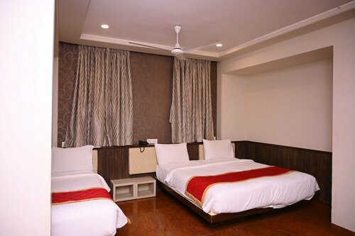 Гостиница Hotel Center Point в Солапуре