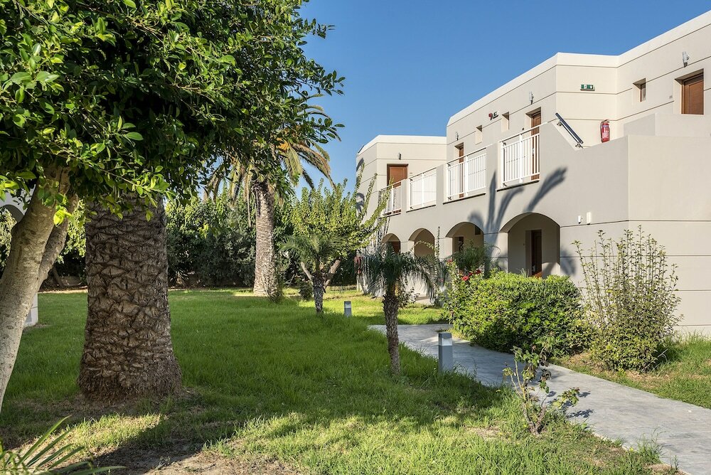 Фото E-Geo Easy Living Resort- All Inclusive