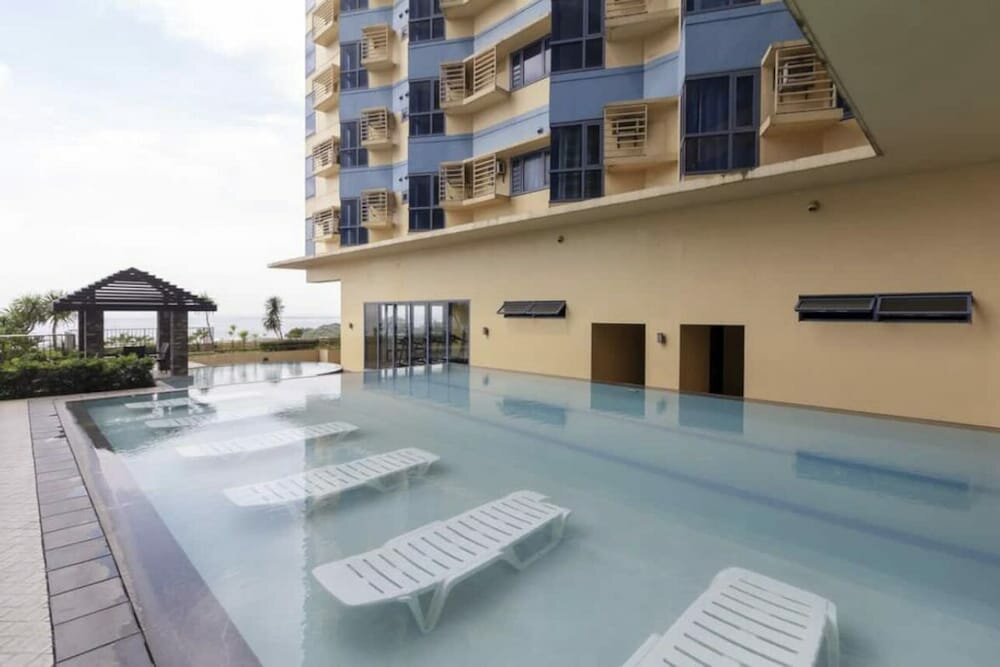 Hotel Grand Riviera Suites, Manila, photo