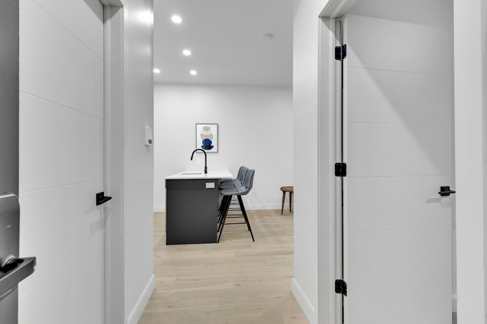 Фото Deluxe Suites Downtown Montreal