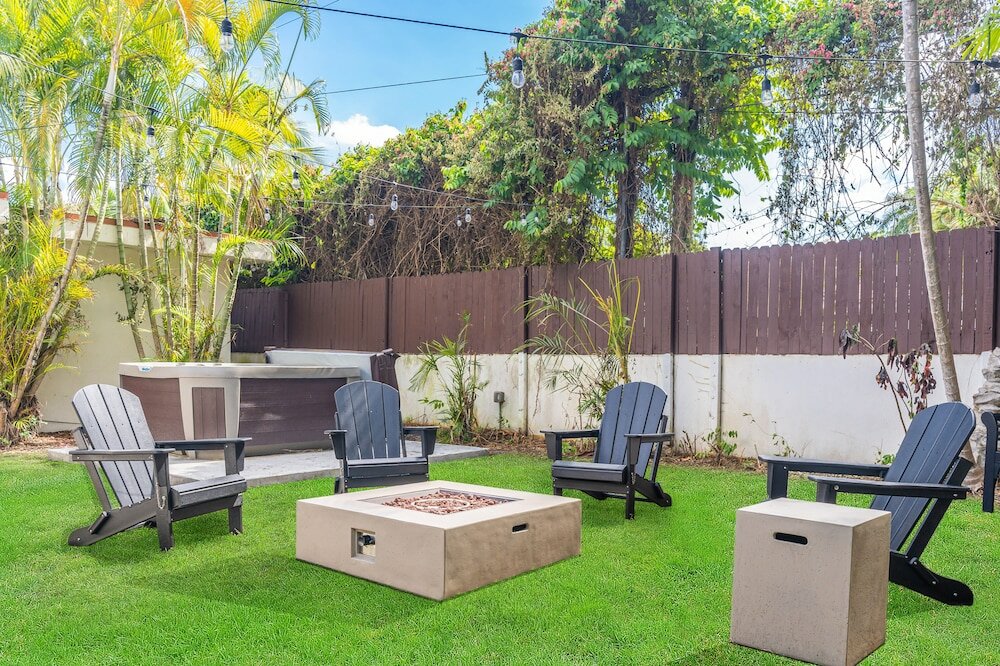 Фото Chateau Michael Luxury Brickell Villa with Pool