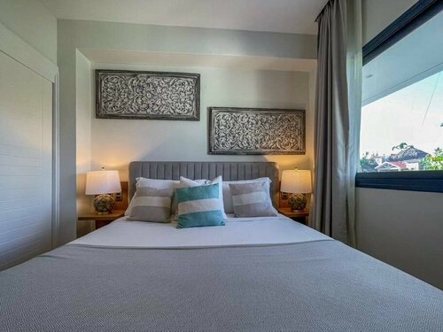 Гостиница Incredibly Beautiful Condo Just Steps to the Beach