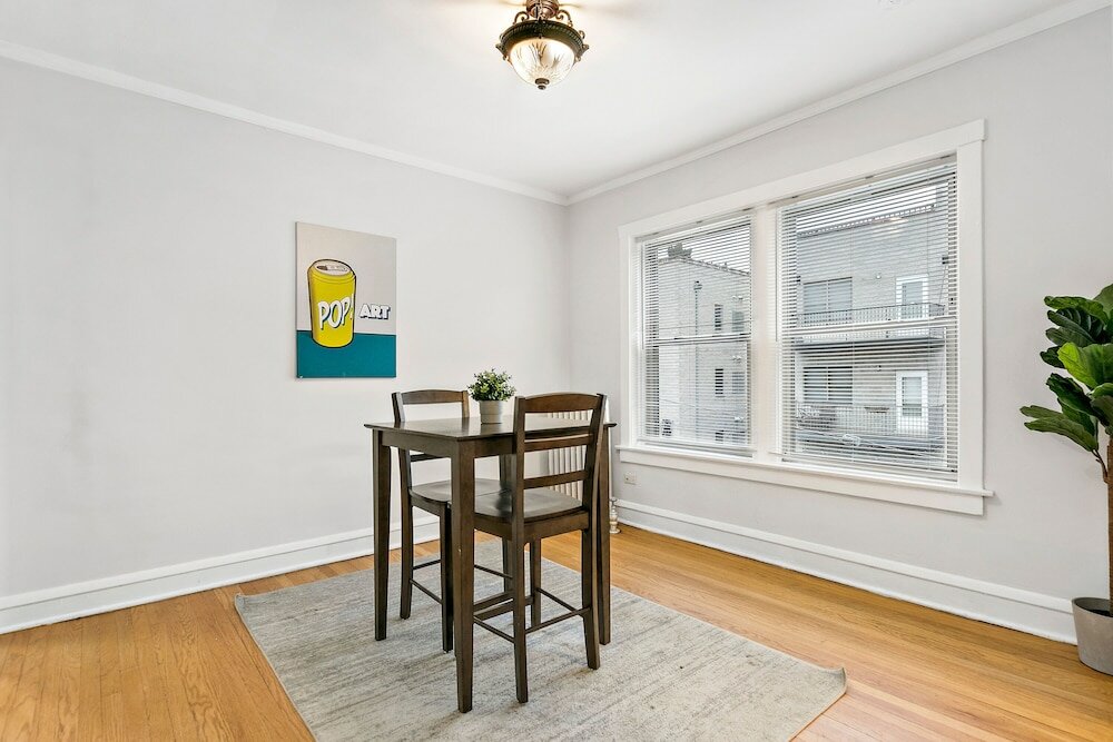 Фото Chicago Vibe 1br apt near Roscoe Village